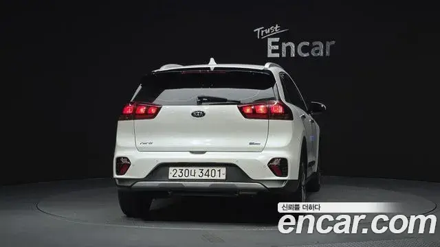 Kia Niro 2020 — ფოტო 6/30