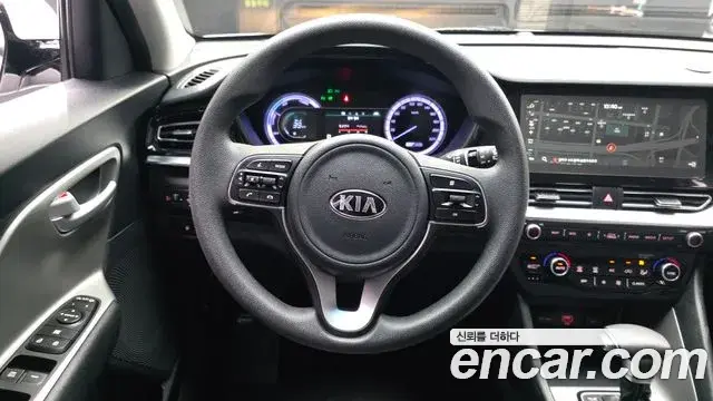 Kia Niro 2020 — ფოტო 3/30