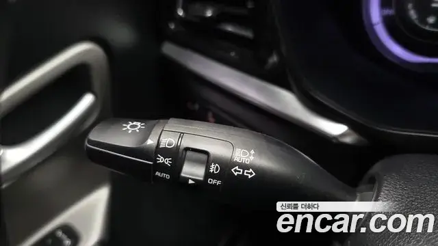 Kia Niro 2020 — ფოტო 24/30