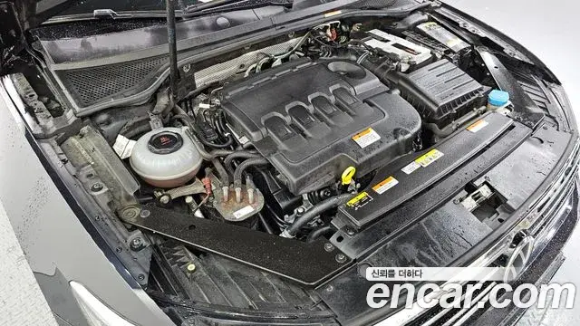 Volkswagen Passat GT 2021 — Photo 14/31