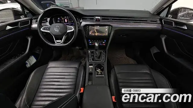 Volkswagen Passat GT 2021 — Photo 5/31