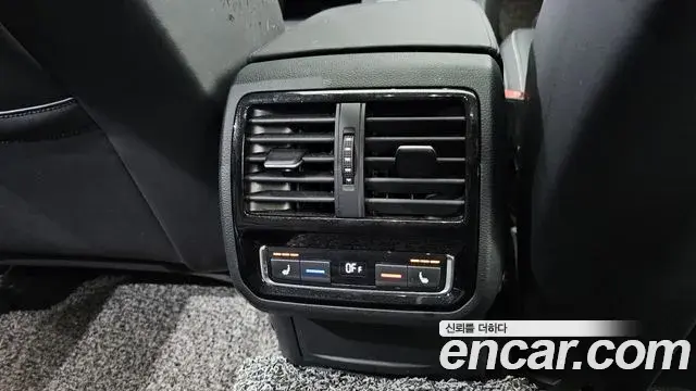 Volkswagen Passat GT 2021 — Photo 9/31