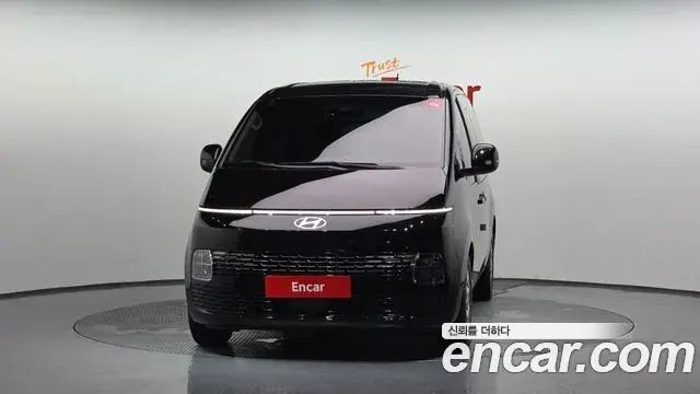 Hyundai Staria 2025 — Фото 3/20