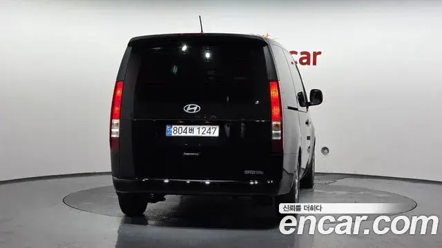 Hyundai Staria 2025 — Фото 4/20