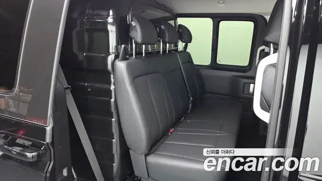 Hyundai Staria 2025 — Фото 12/20