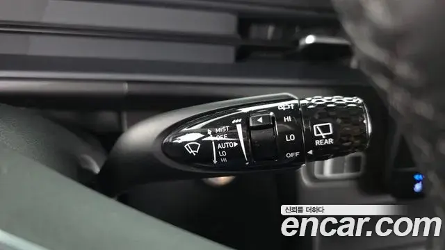 Hyundai Staria 2025 — Фото 19/20