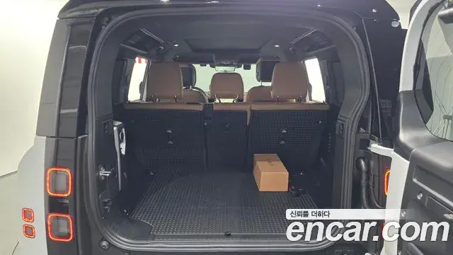 Land Rover Defender 2026 — Şəkil 4/20