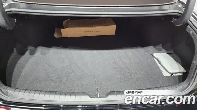 Hyundai Sonata Hybrid 2022 — Şəkil 17/29