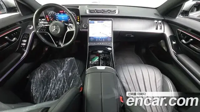Mercedes-Benz S-Class 2022 — Photo 7/20