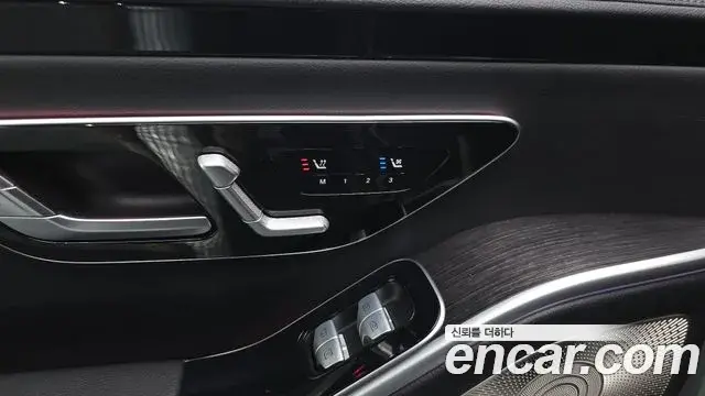 Mercedes-Benz S-Class 2022 — Photo 17/20