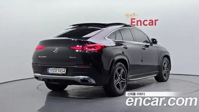Mercedes-Benz GLE-Class 2021 — Фото 2/20