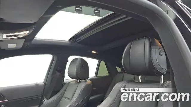 Mercedes-Benz GLE-Class 2021 — Фото 18/20