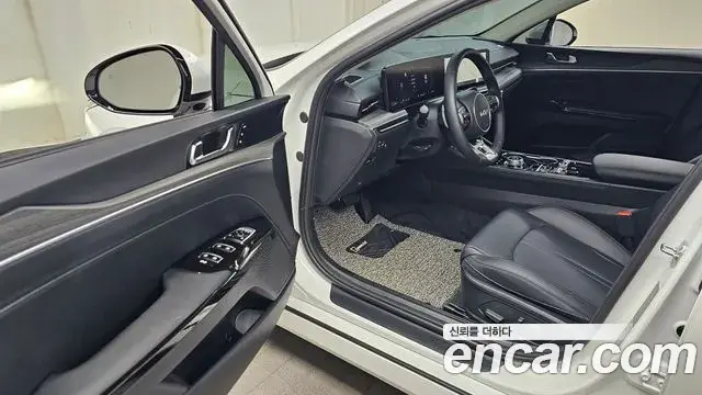 Kia K5 2025 — Фото 10/20