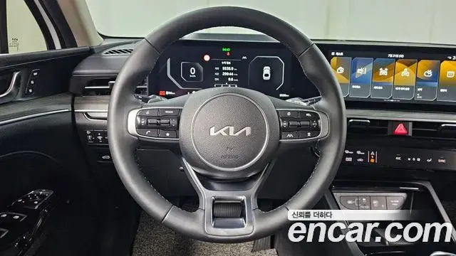Kia K5 2025 — Фото 13/20