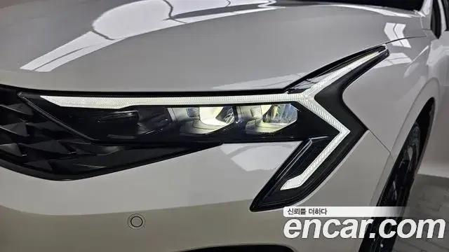 Kia K5 2025 — Şəkil 10/32