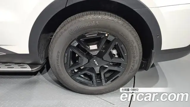 Kia Sorento 2024 — ფოტო 27/35