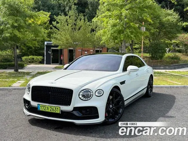 Bentley Flying Spur 2023 — Фото 1/20
