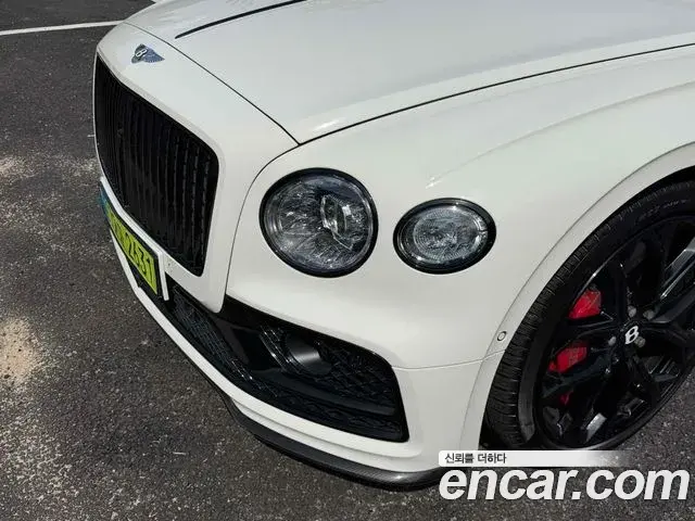 Bentley Flying Spur 2023 — Фото 18/20