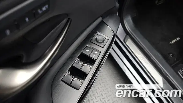 Lexus ES300h 2023 — Şəkil 11/20