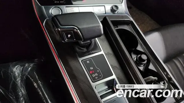 Audi A6 2020 — Şəkil 12/20