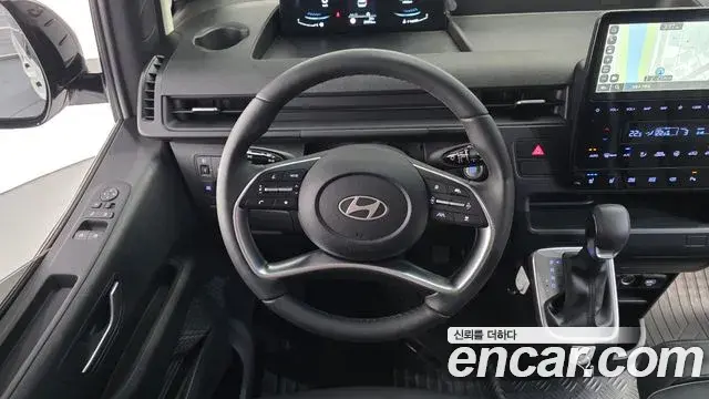Hyundai Staria 2024 — Фото 13/20
