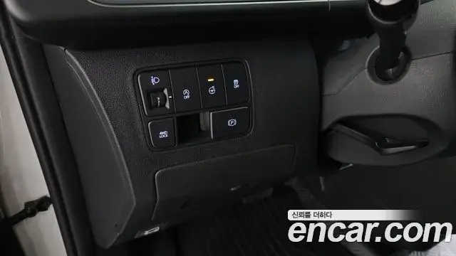 Hyundai Staria 2024 — Фото 14/20