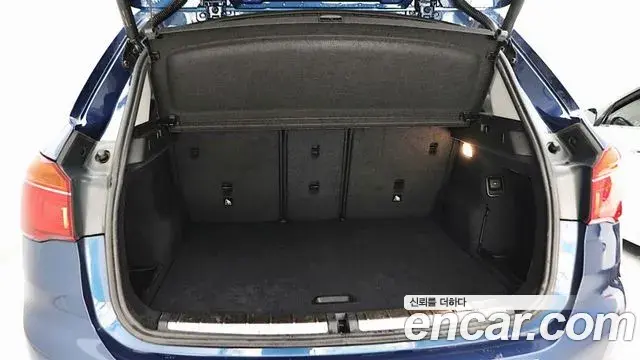 BMW X1 2022 — Photo 7/20