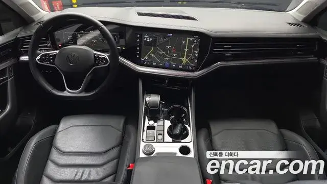 Volkswagen Touareg 2023 — Photo 7/30