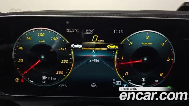Mercedes-Benz GLE-Class 2022 — Photo 10/35