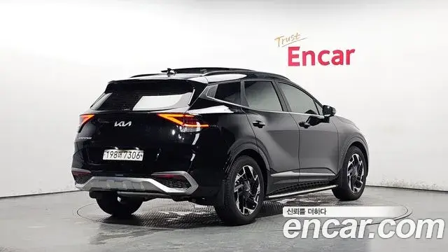 Kia Sportage 2024 — Фото 2/20
