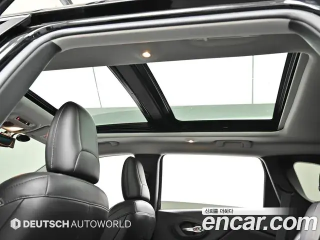 Jeep Cherokee 2021 — Photo 5/20
