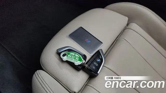 BMW Z4 2021 — Фото 15/20