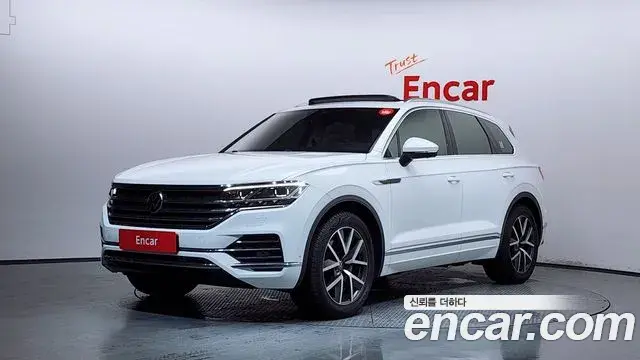 Volkswagen Touareg 2023 — Photo 4/36