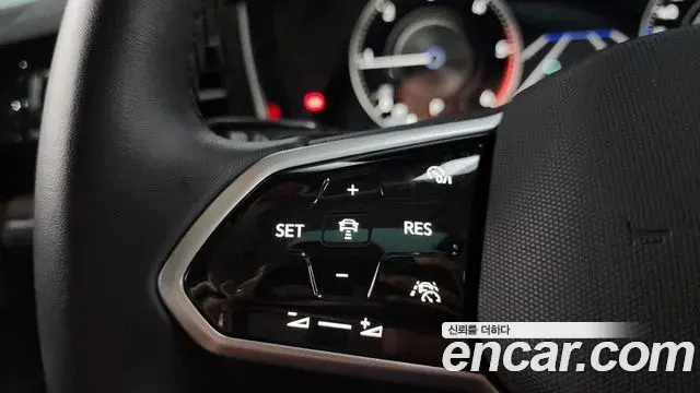 Volkswagen Touareg 2023 — Photo 30/36