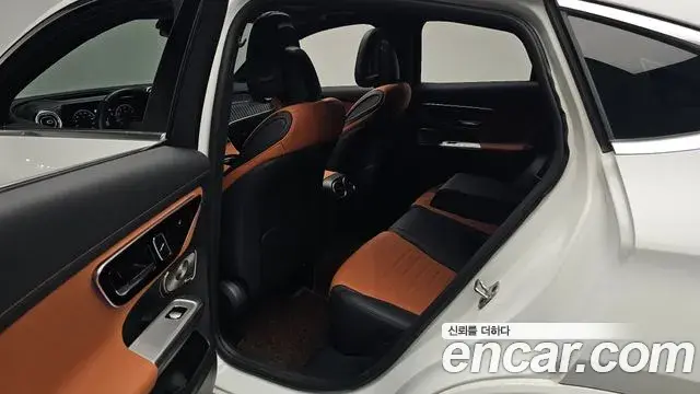 Mercedes-Benz GLC-Class 2025 — ფოტო 33/37