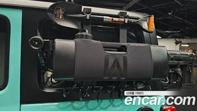 Jeep Wrangler 2021 — Şəkil 22/33