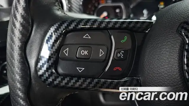Jeep Wrangler 2021 — Şəkil 17/33