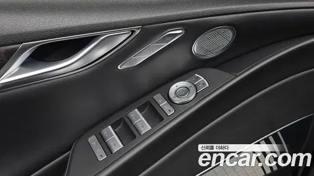 Genesis G80 2023 — Photo 6/30