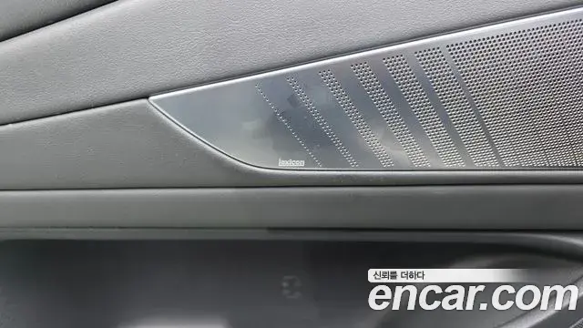 Genesis G80 2020 — ფოტო 30/41
