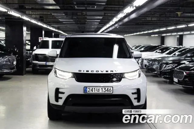 Land Rover Discovery 5 2018 — ფოტო 6/20