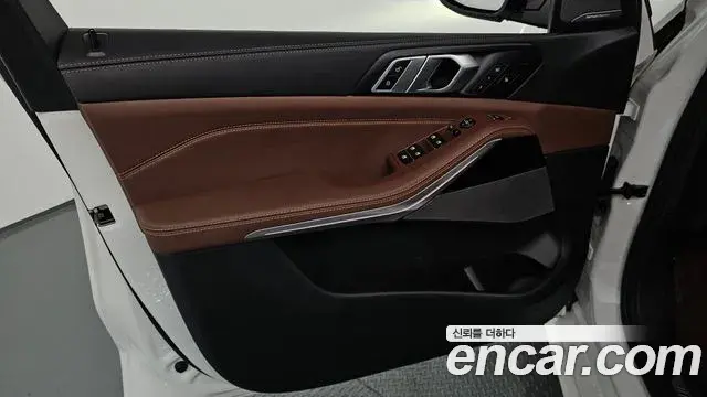 BMW X5 2025 — ფოტო 20/32
