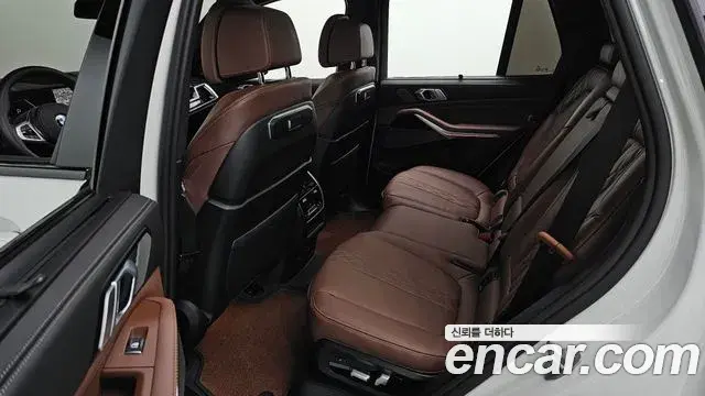 BMW X5 2025 — ფოტო 10/32