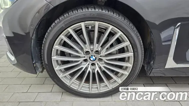 BMW 7 Series 2021 — Şəkil 17/20