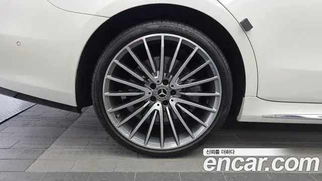 Mercedes-Benz S-Class 2023 — ფოტო 6/34
