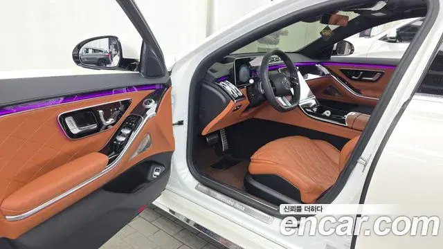 Mercedes-Benz S-Class 2023 — ფოტო 31/34