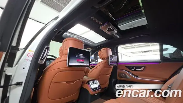 Mercedes-Benz S-Class 2023 — ფოტო 27/34