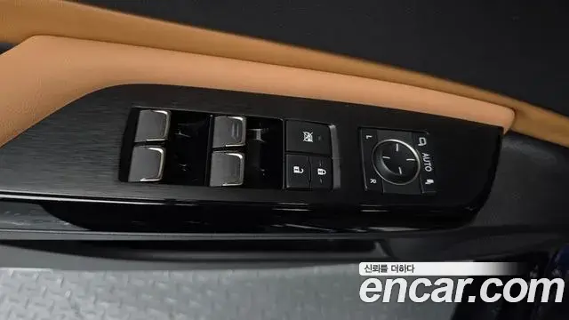 Lexus ES300h 2023 — ფოტო 16/33