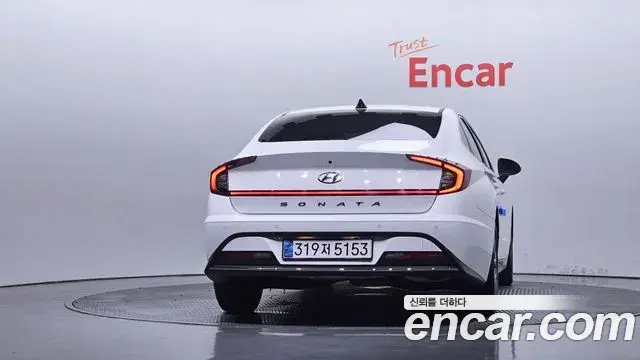 Hyundai Sonata 2023 — Фото 4/20
