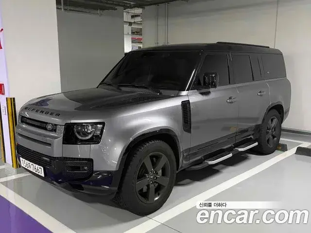 Land Rover Defender 2023 — Photo 3/8
