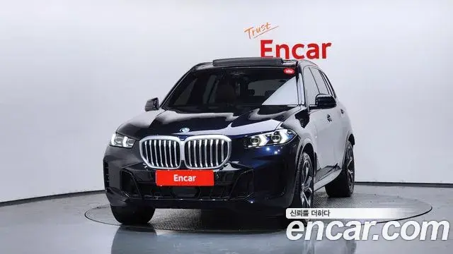 BMW X5 2025 — ფოტო 19/38